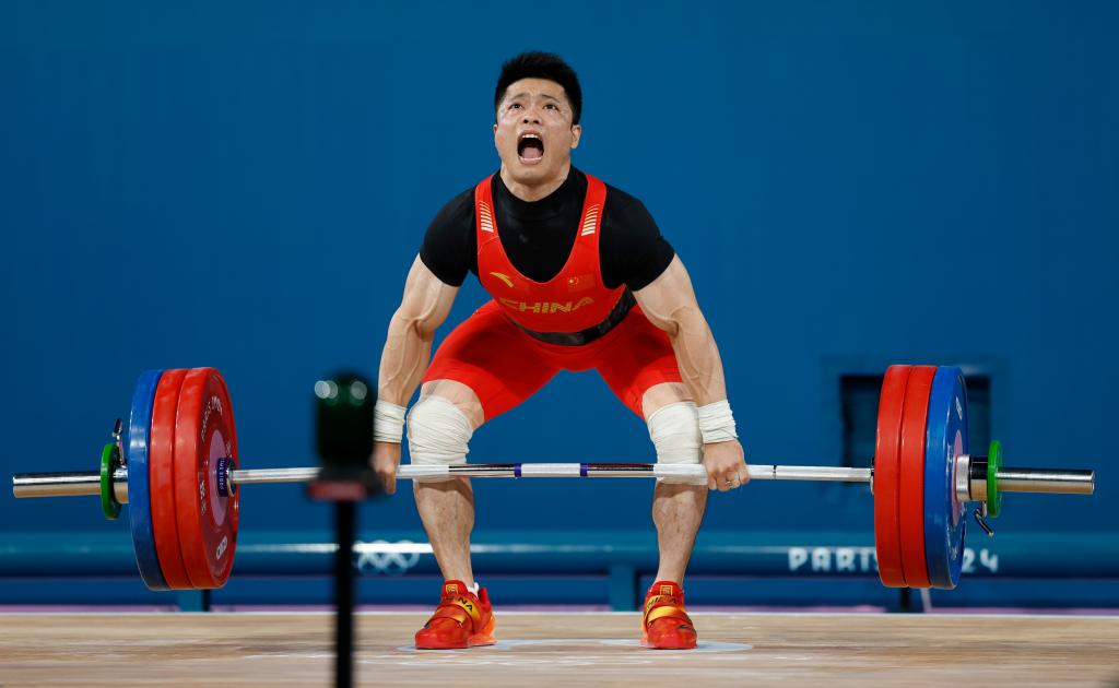 巴黎奥运会 一日两金 中国举重队实现“开门红”