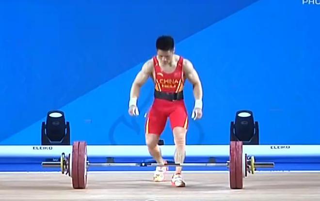2024举重世界杯：李发彬146公斤破世界纪录夺抓举+总成绩两金(图2)