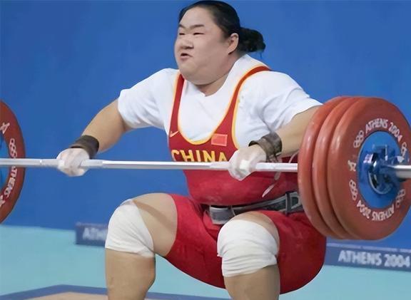 2004年唐功红冒死一举为国夺金后却“销声匿迹”如今现状如何(图3)