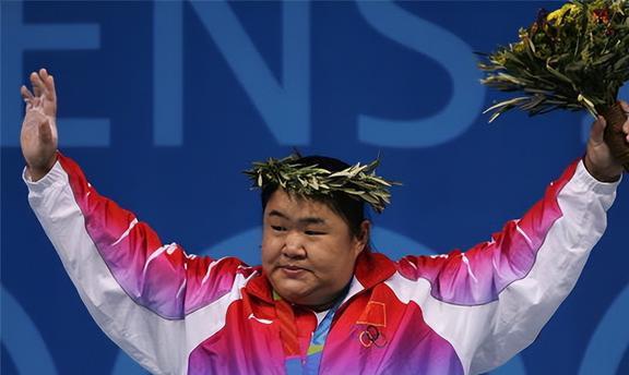 2004年唐功红冒死一举为国夺金后却“销声匿迹”如今现状如何(图13)
