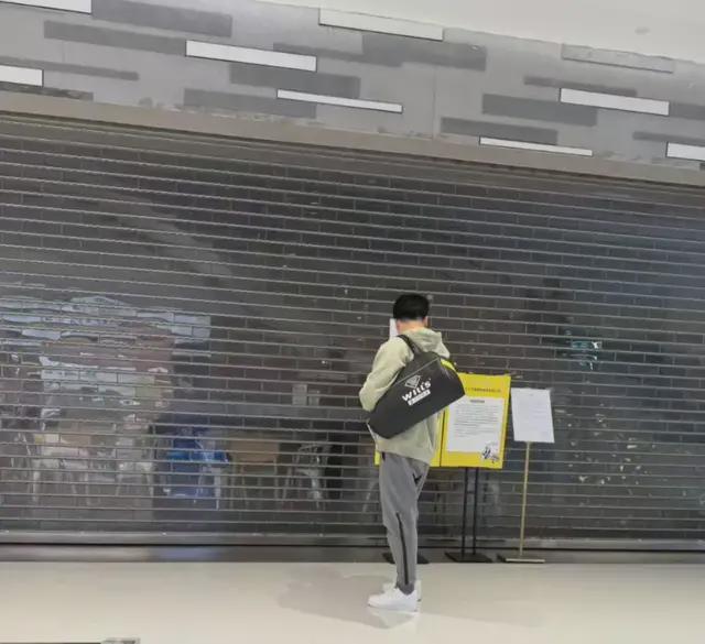 疯狂关店的顶级健身房被现实击碎最后体面