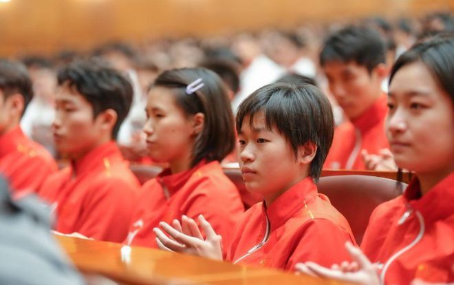 第33届奥运会中国体育代表团报告会在京举行(图6)