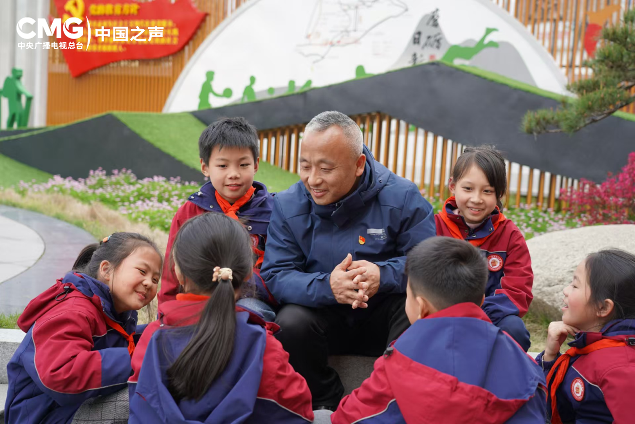 时光里丨一所“摔跤学校”和它改变的人生(图7)