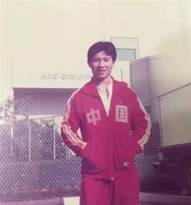 中国第一位举重金牌：为与日本人拼体重曾国强节食7天减重8斤(图5)