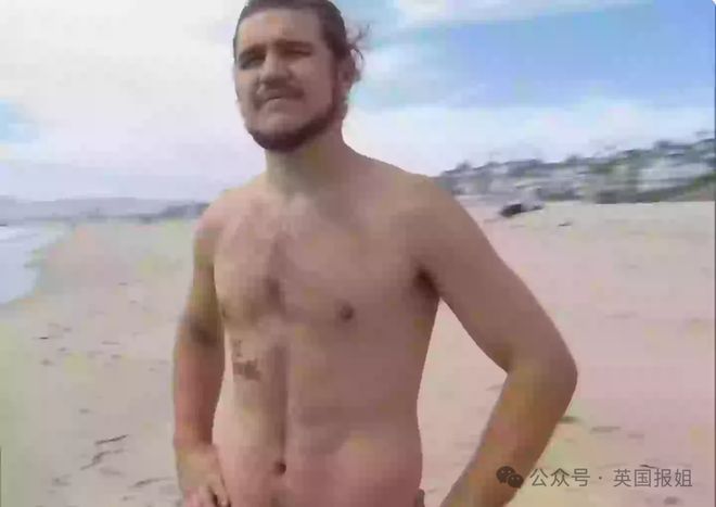 “世界最强壮男孩”成名25年自曝悲惨童年！爹妈逼迫举铁塑肌体脂仅1%：健身给我永久创伤！(图4)