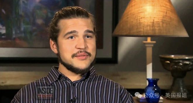 “世界最强壮男孩”成名25年自曝悲惨童年！爹妈逼迫举铁塑肌体脂仅1%：健身给我永久创伤！(图3)