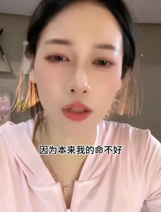 吴柳芳昨晚解禁一夜涨粉近300万已经说明了一切(图4)