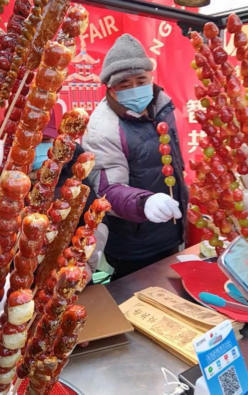 这一幕好暖！爱心助残摊位现身庙会“非遗+残创”实力圈粉｜快讯(图2)