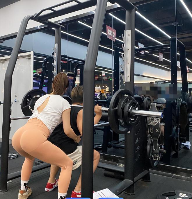 “撸铁圣地”成“灰产敛财乐园”健身房非法交易曝光4人获刑(图3)