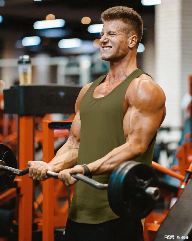 健身房的大佬一天练3、4个小时健身一定需要这么长时间吗？(图2)
