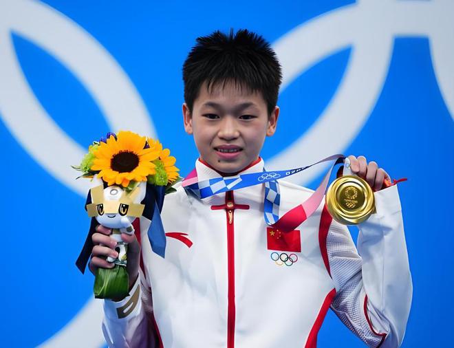 羡慕！17岁全红婵奥运三冠在手还有每月6000元退休金！人生巅峰(图18)