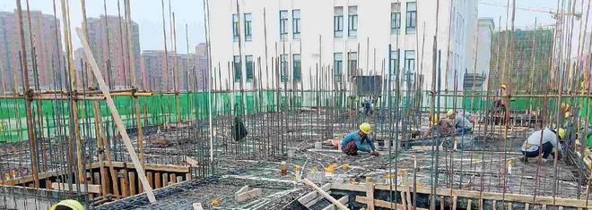 长沙承重墙被砸后续物业承认失职不把人命当回事业内人发声(图2)