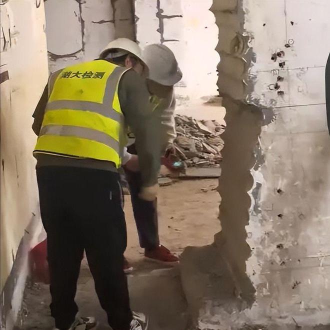 长沙承重墙被砸后续物业承认失职不把人命当回事业内人发声(图18)
