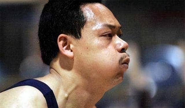 奥运冠军占旭刚退役后：迎娶初恋空姐已是副厅干部未来可期(图3)