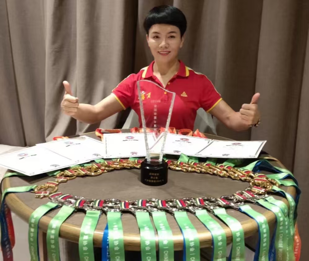 【榜样的力量⑩】唐彦英：体育精神的“跨界领跑者”