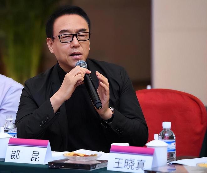 2008年她在奥运开幕式彩排时摔成瘫痪如今已是北舞教授(图10)