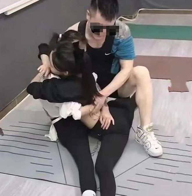 网曝健身房暗地选妃扫码即可定制女生类型更有恶臭“私教课”被扒全网喊打！(图17)