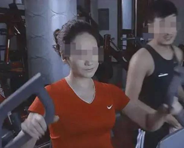 网曝健身房暗地选妃扫码即可定制女生类型更有恶臭“私教课”被扒全网喊打！(图20)