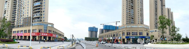 长沙二环内惊现5字头楼盘！双书包+一线湖景！(图3)