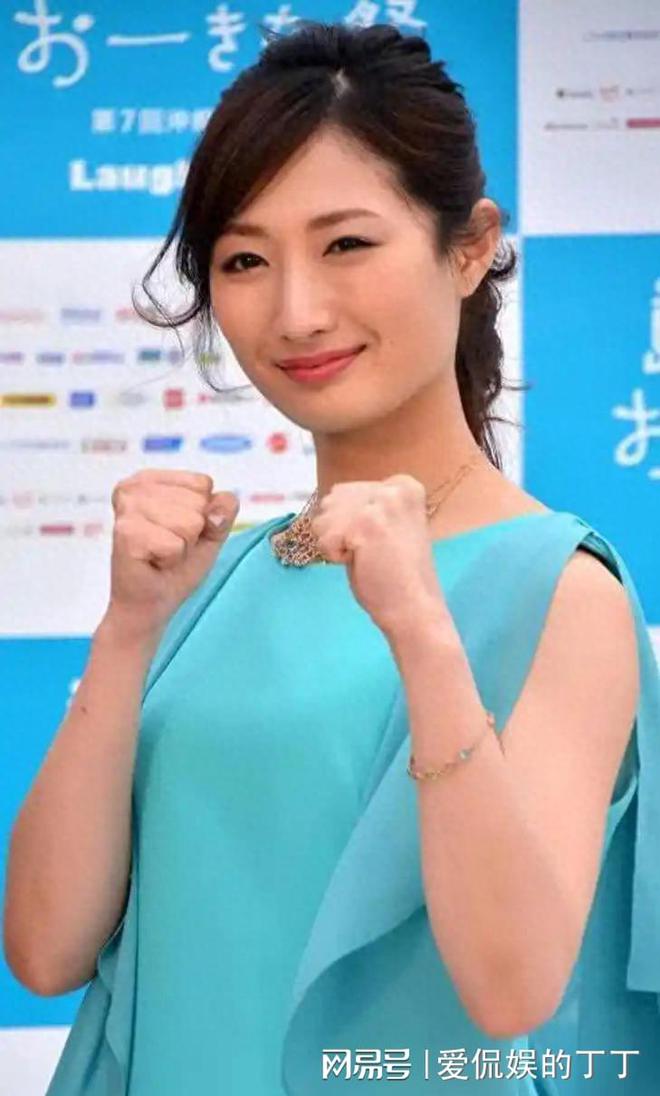 世界拳坛12位女运动员这么能打的美女你喜欢吗(图1)