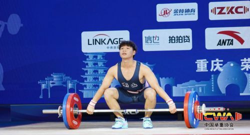 全部晋级冠军赛！南山举重队闪耀全国U系列举重锦标赛(图3)