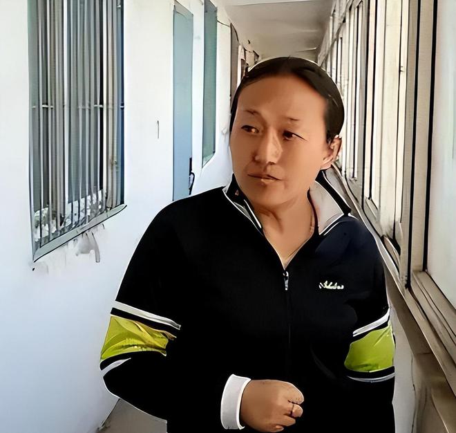 她曾获 9 枚金牌却惨遭教练下药致终身不育退役后沦为搓澡工(图5)