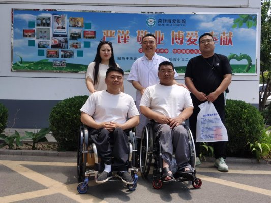 “必须专门来一趟！”残奥冠军冯齐携家人致谢菏泽博爱医院(图3)