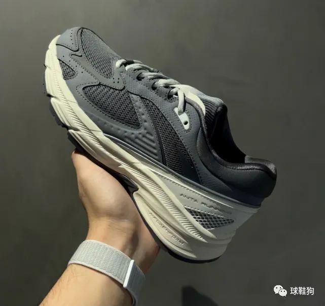 国产混战！匹克闪现3新版本来袭 安踏老爹鞋好帅 特步篮球鞋崛起(图18)