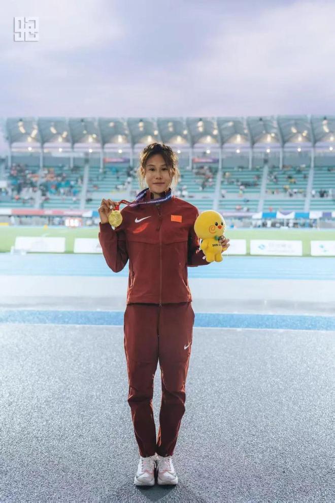 通化市运动员李春辉问鼎亚锦赛女子1500米冠军！我国时隔十年再次获此殊荣(图4)
