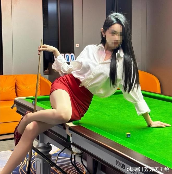 台球厅被曝“特殊服务”包间暗藏玄机美女陪练988包一杆进洞(图10)