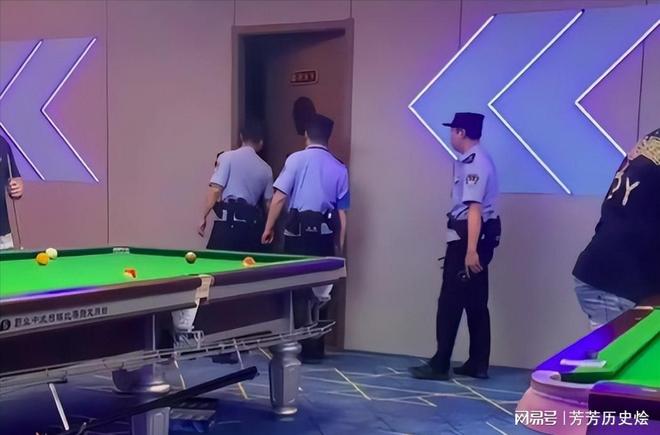 台球厅被曝“特殊服务”包间暗藏玄机美女陪练988包一杆进洞(图20)