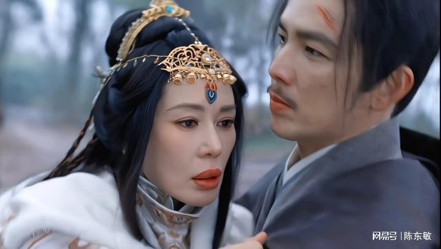 藏海传：48岁的余男香肩一露张婧仪前面的29集白演了(图5)