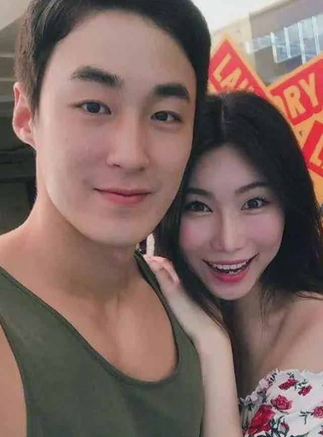 42岁阿姨撩走25岁肌肉男闪婚生下双胞胎！健身房爱情也太高燃了(图8)