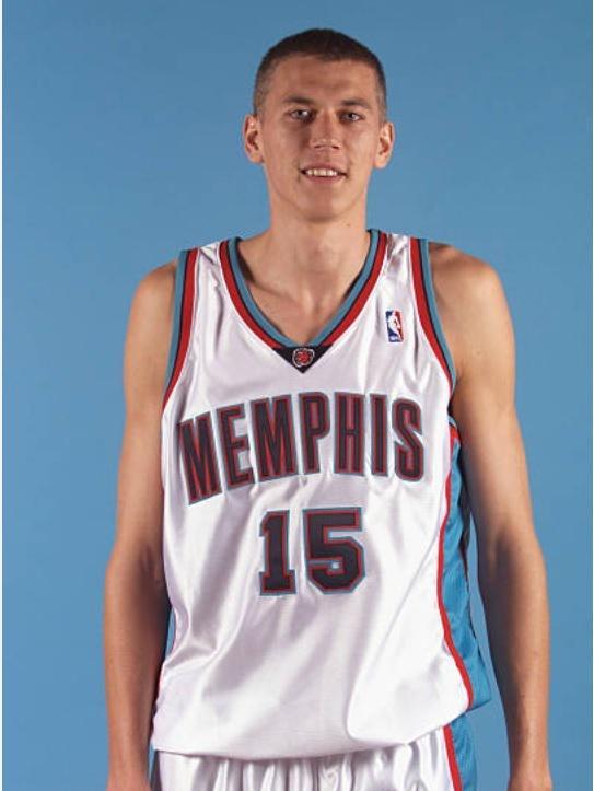 抢周琦、灭东契奇波兰男篮最强球员波尼特卡的篮球故事(图3)