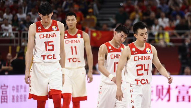 抢周琦、灭东契奇波兰男篮最强球员波尼特卡的篮球故事(图10)