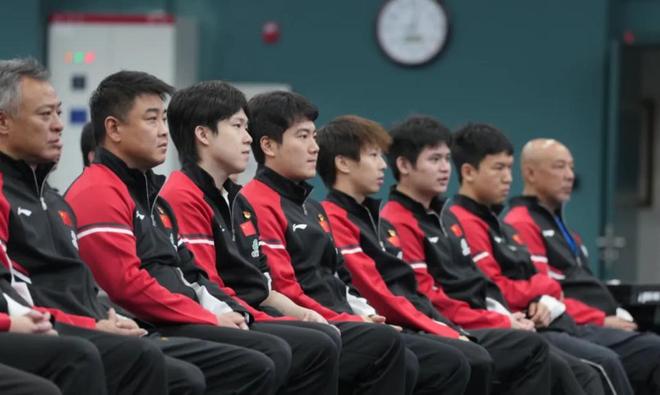 国乒众将集体观看93阅兵！王楚钦自称被深深触动马龙晒观礼请柬(图4)