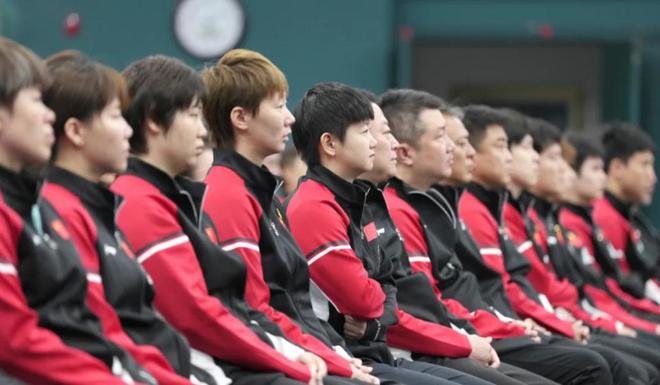 国乒众将集体观看93阅兵！王楚钦自称被深深触动马龙晒观礼请柬(图7)