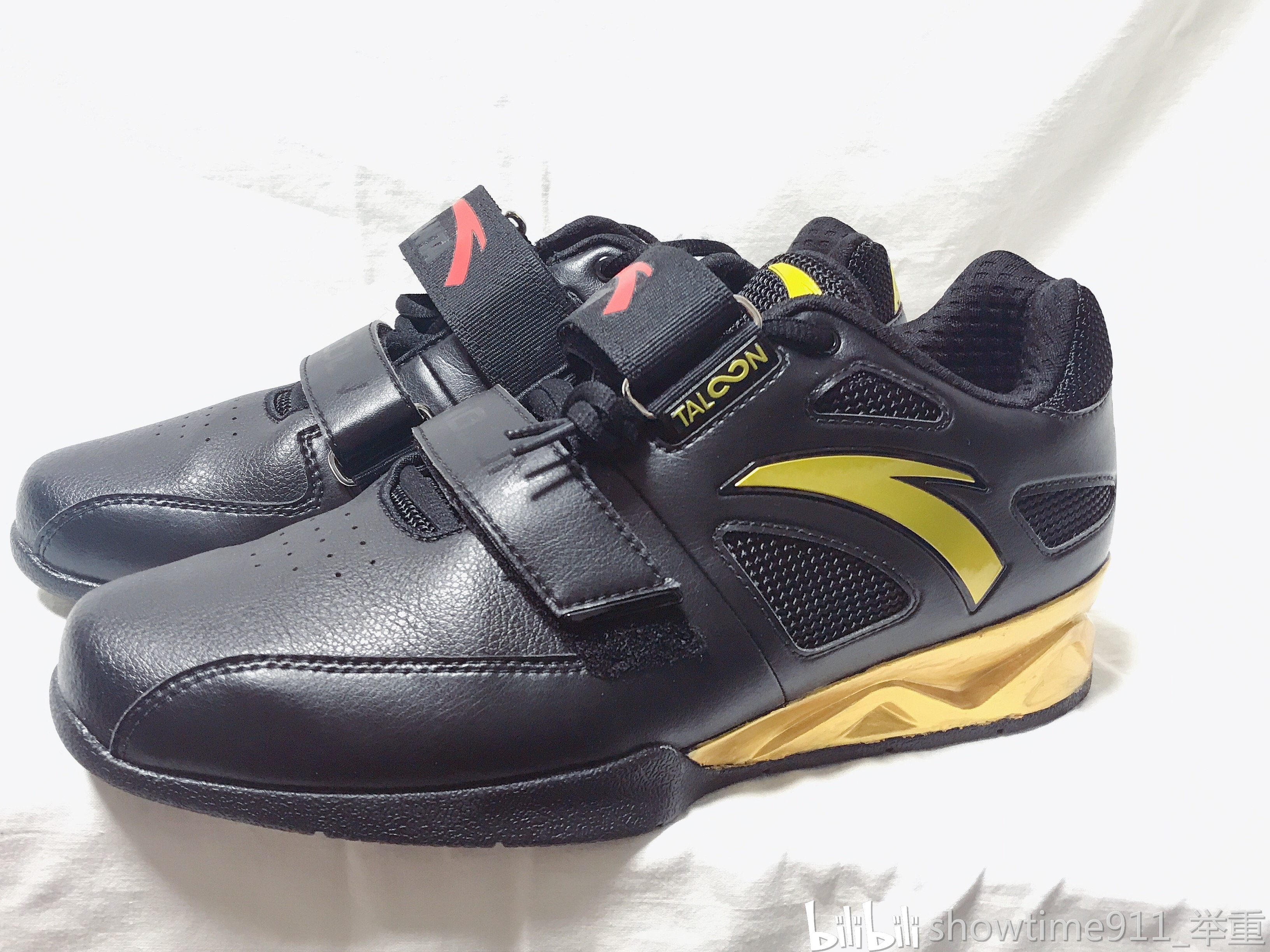 安踏柏油路霸2代丨氮科技跑步鞋女鞋专业减震耐磨支撑运动鞋(图1)