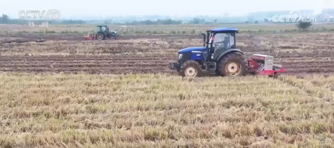 各地精准施策全力以赴高质量播种 “新技术+新设备”让秋冬种更“智慧”(图8)