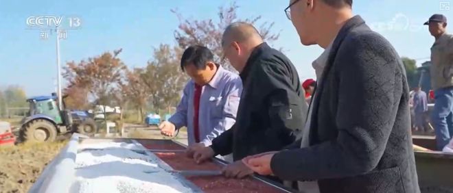 各地精准施策全力以赴高质量播种 “新技术+新设备”让秋冬种更“智慧”(图10)