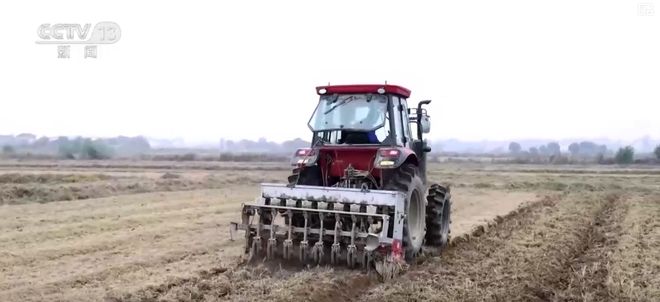 各地精准施策全力以赴高质量播种 “新技术+新设备”让秋冬种更“智慧”(图7)