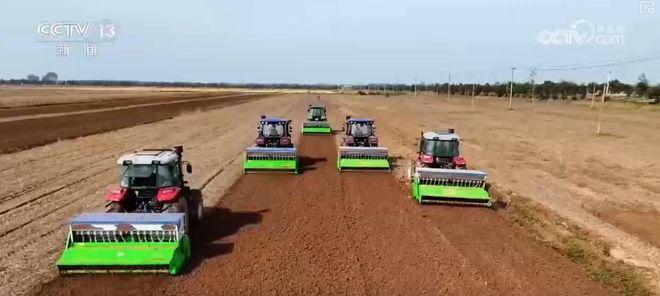 各地精准施策全力以赴高质量播种 “新技术+新设备”让秋冬种更“智慧”