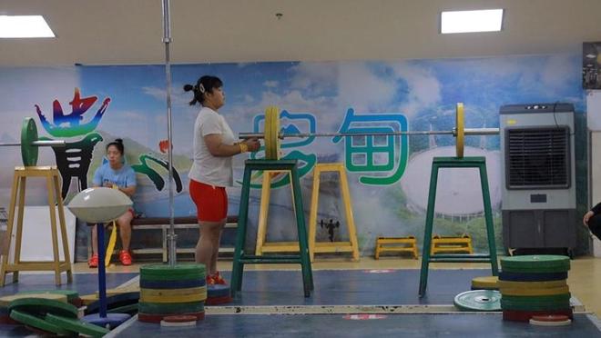 冬训正当时 贵州罗甸迎来今冬首支举重冬训队伍(图2)