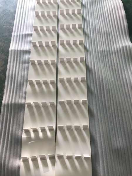 平皮带_工业皮带_输送带厂家_pvc输送食品_裙边提升机-上海亨冠工业器材有限公司(图3)